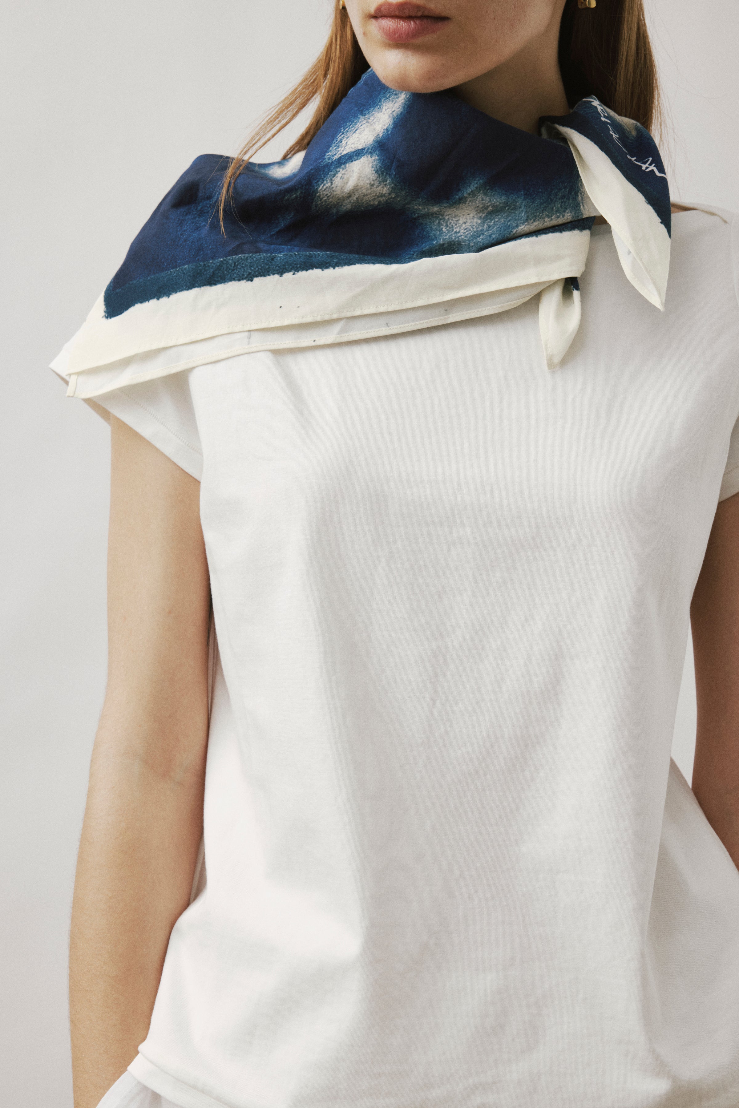 Memphis shadow scarf