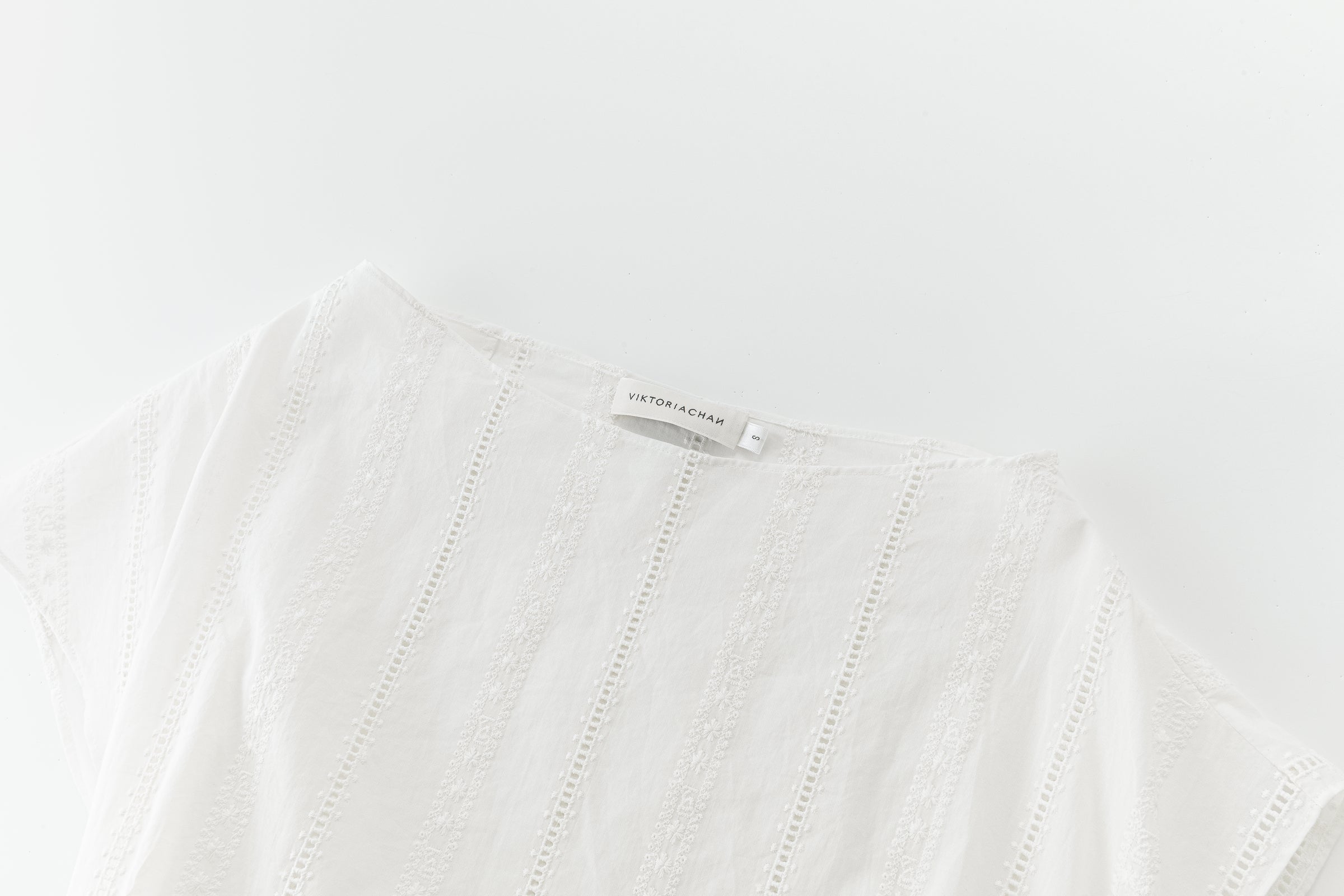 Eos knot top
