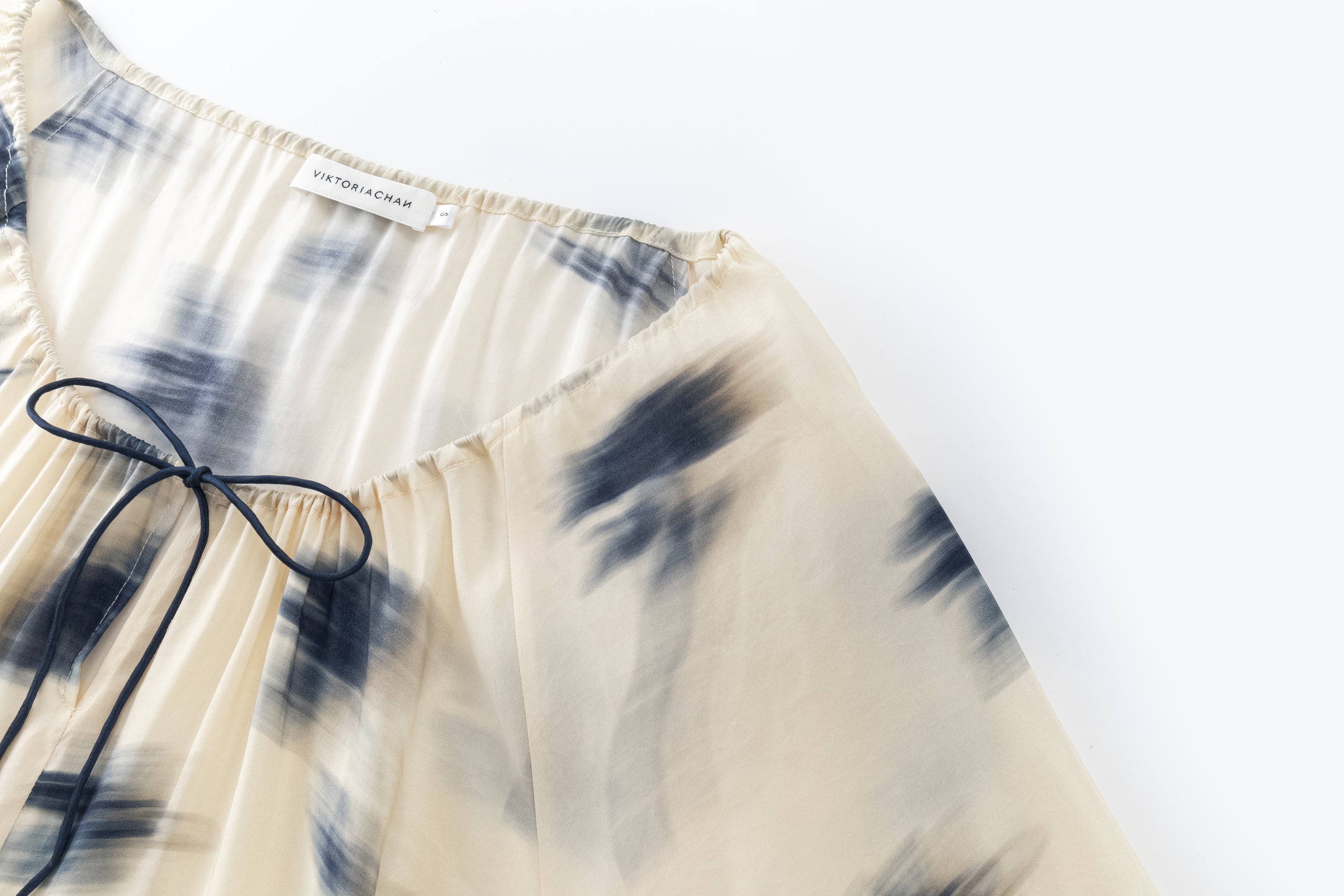 Nilli blurry blouse