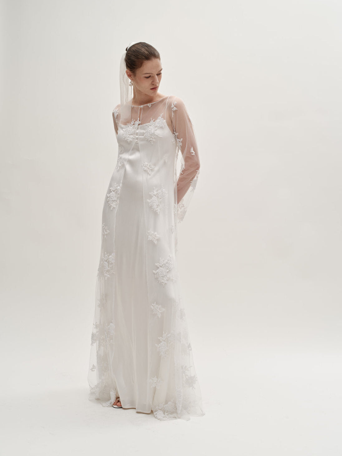 Winni pearl gown