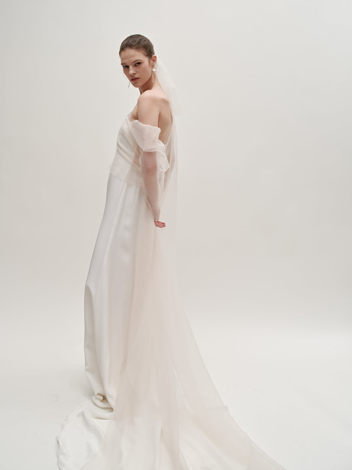 Feven wedding gown
