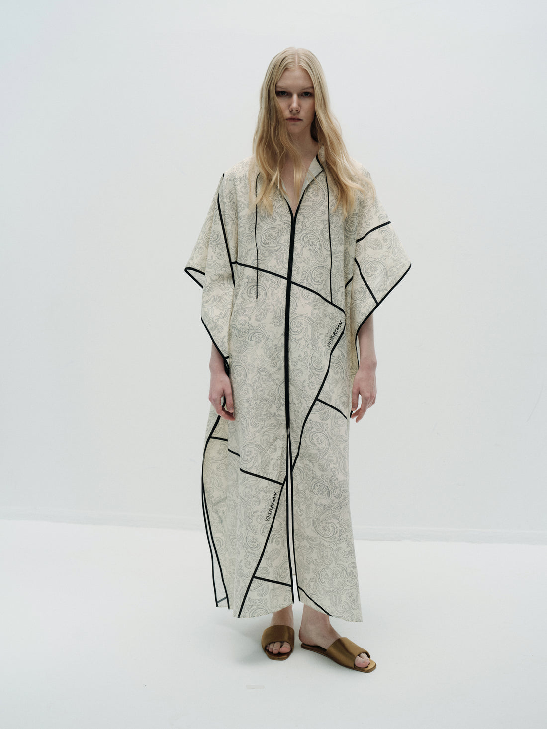 Roma silk kaftan