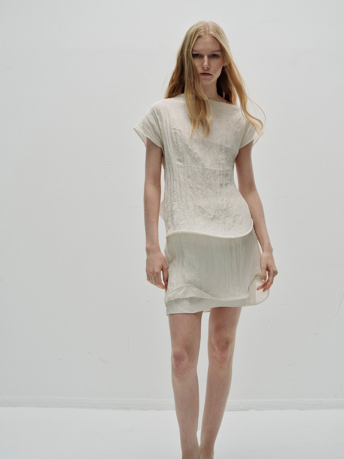 Uni short skirt