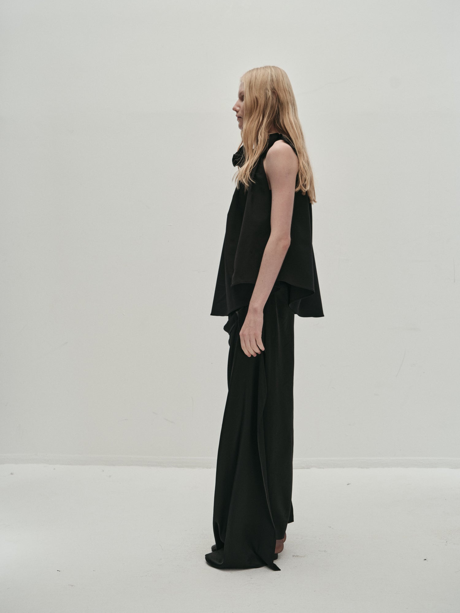 Tatiana gathered tank