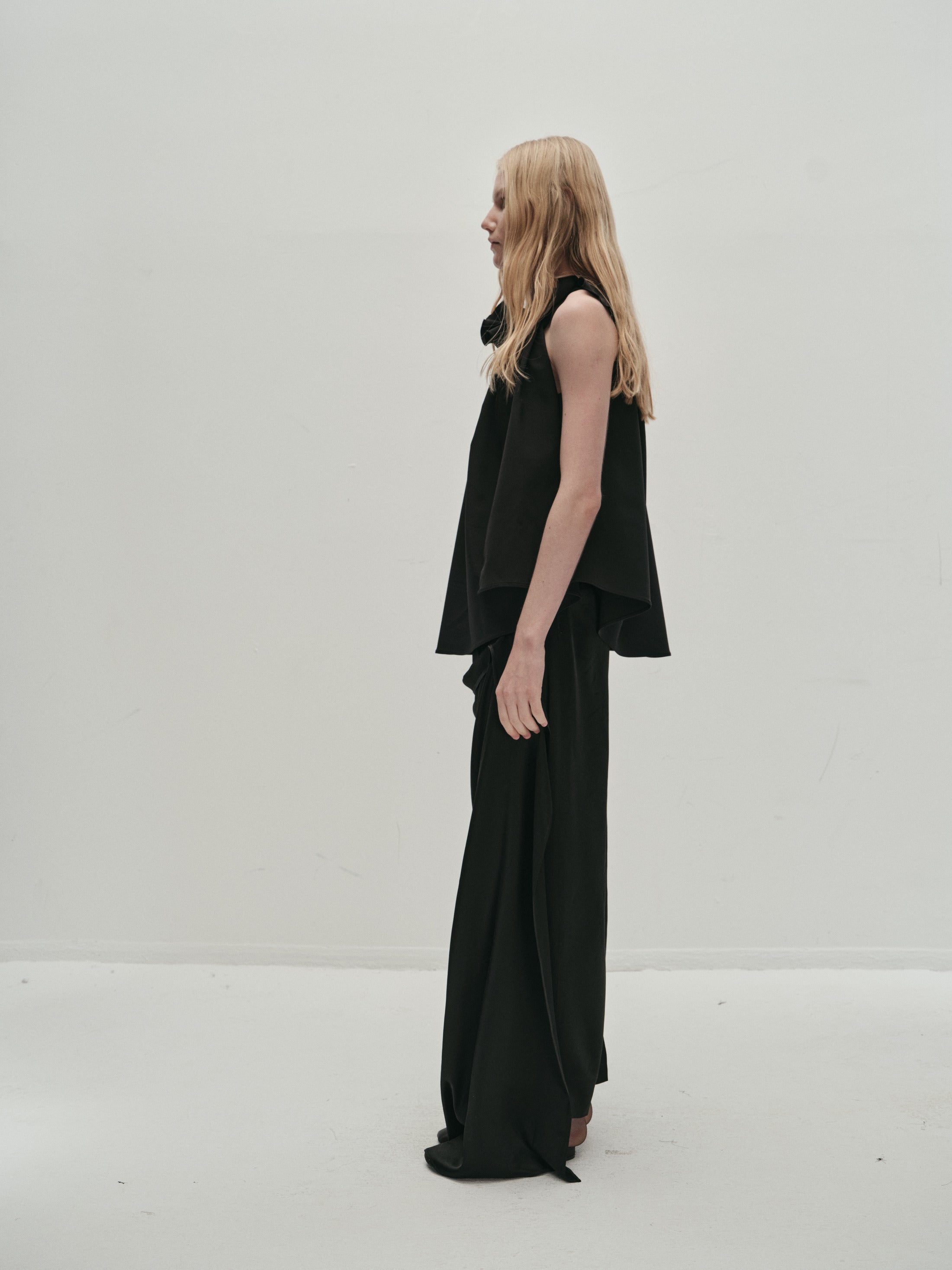 Tatiana gathered tank