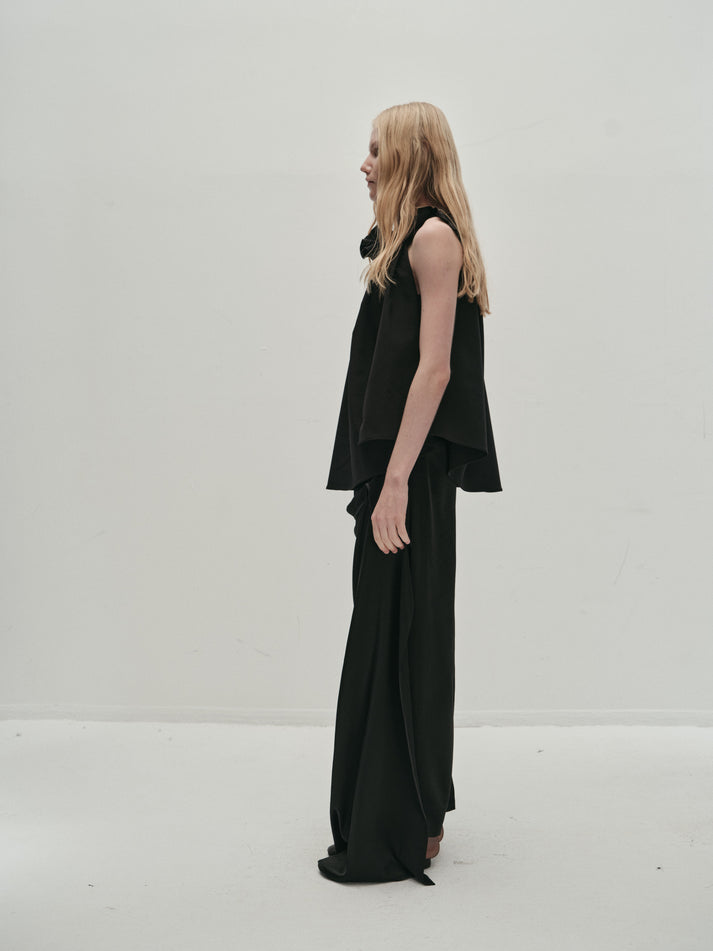 Tatiana gathered tank