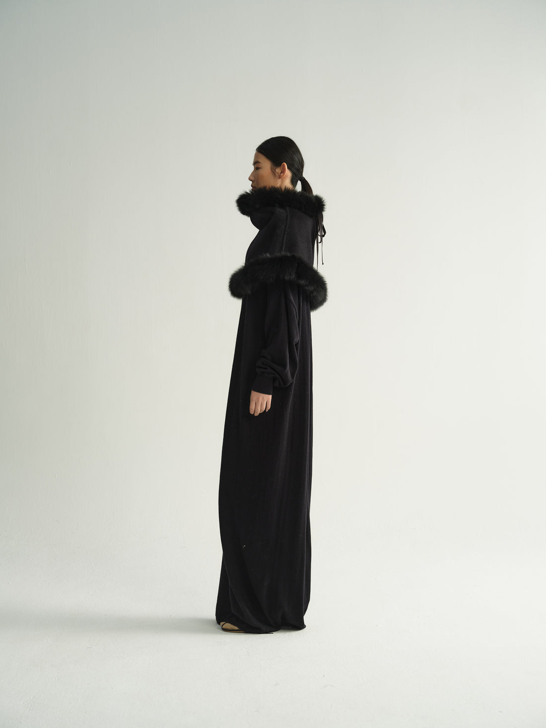 Lyra mini cape