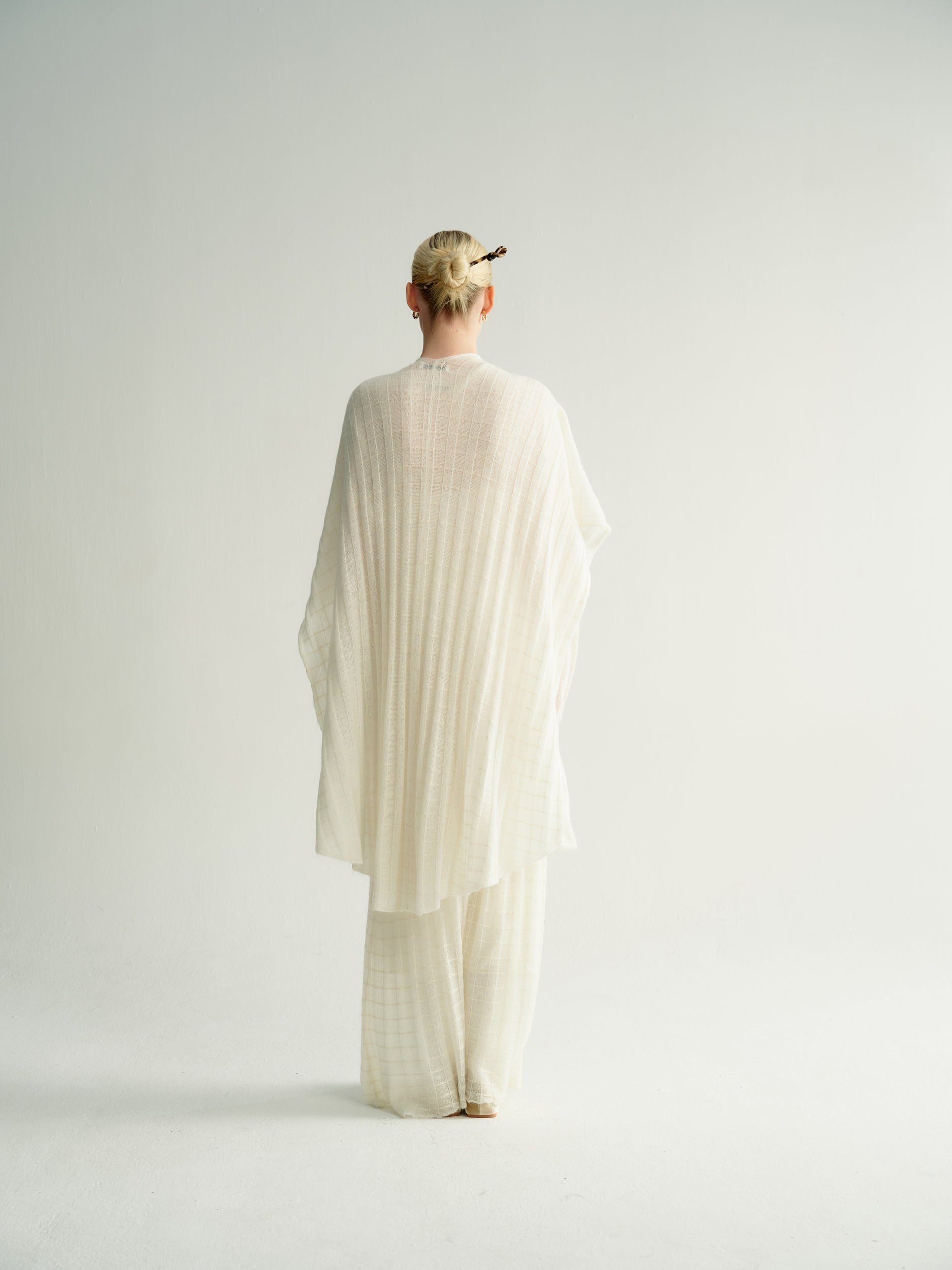 Ruby knit cape