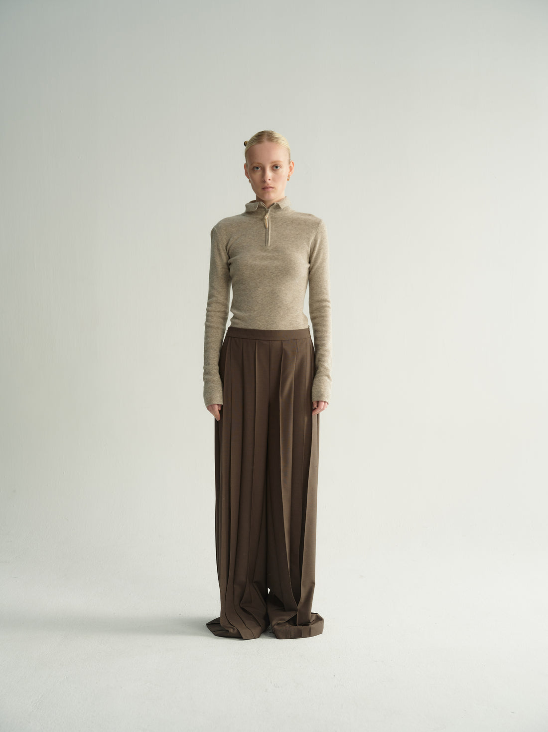 Alma pleated trousers