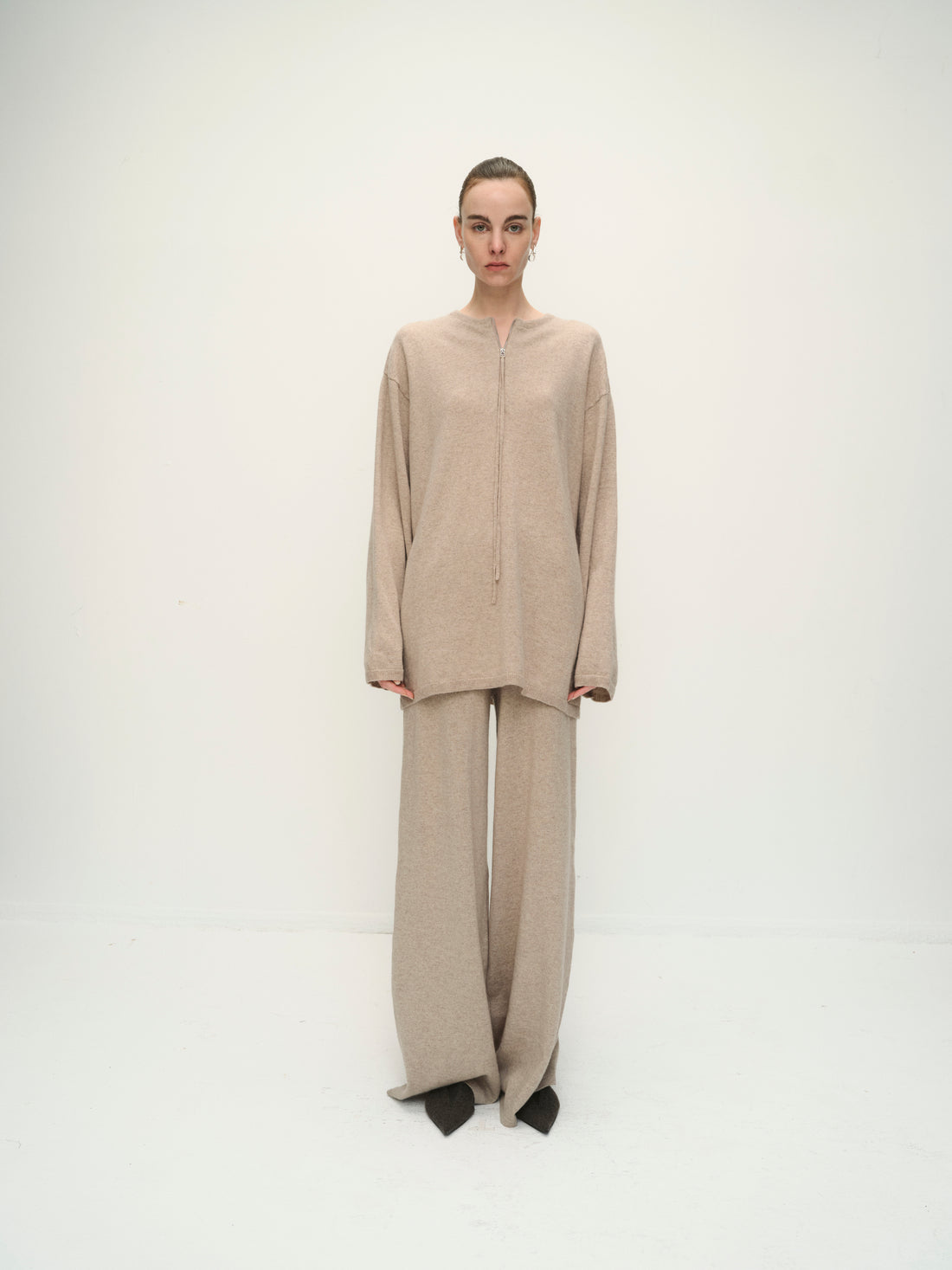 Araki zipper pullover