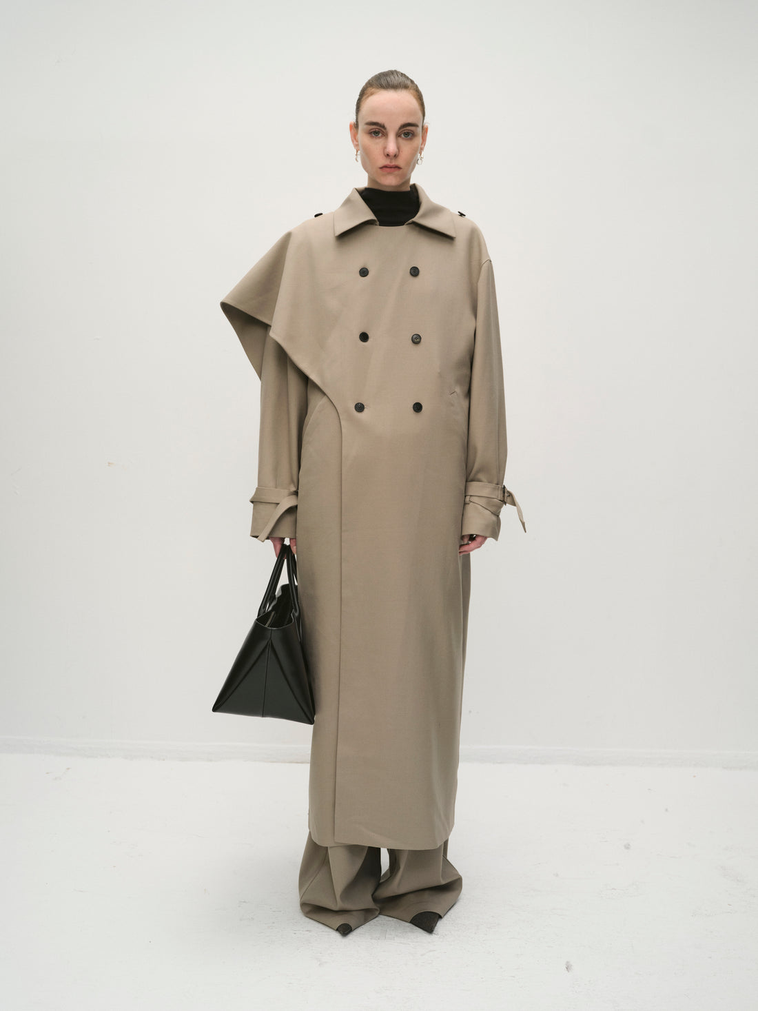Larissa wool trenchcoat