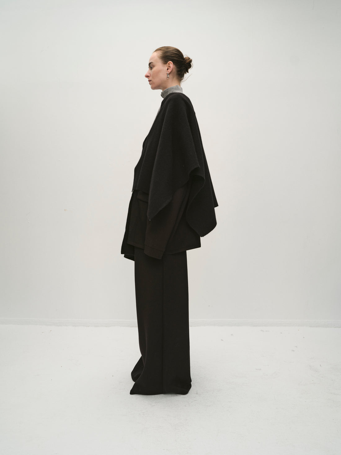 Larissa cape
