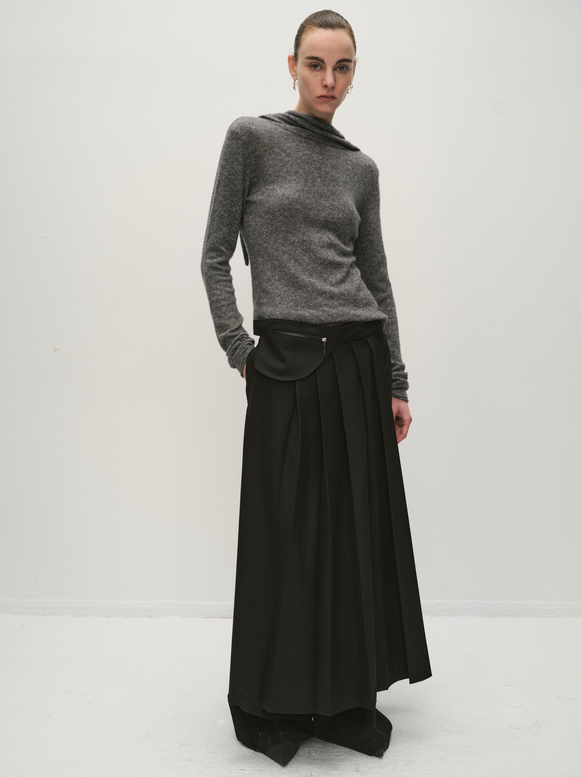 Larissa pleated skirt