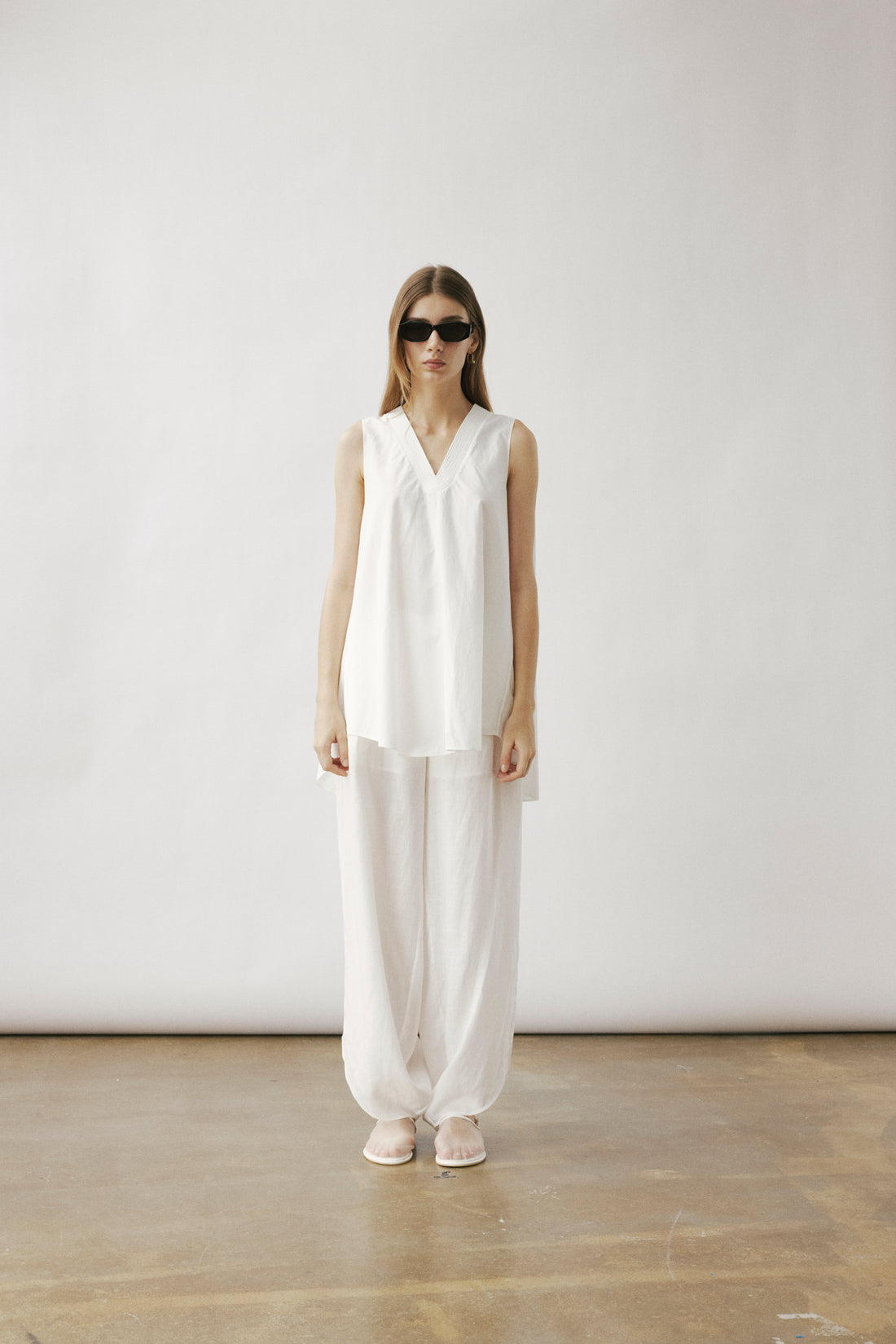 Sataya V neck tank