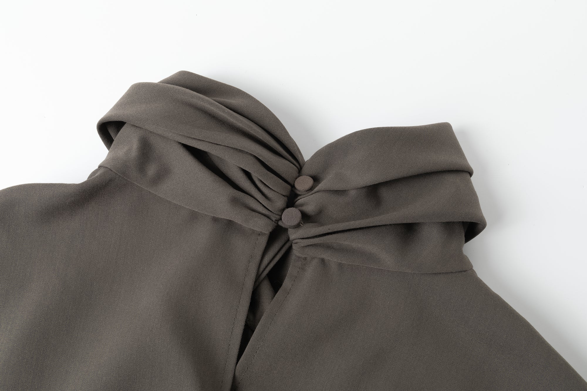 Araki knot blouse