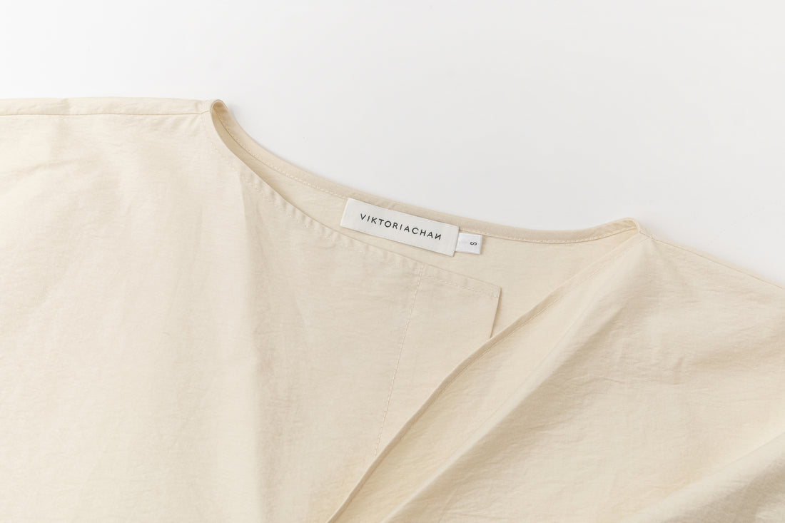 Avana pleated top