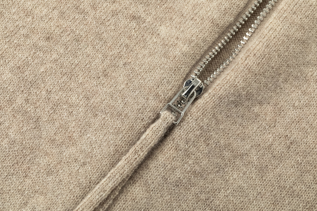 Araki zipper pullover