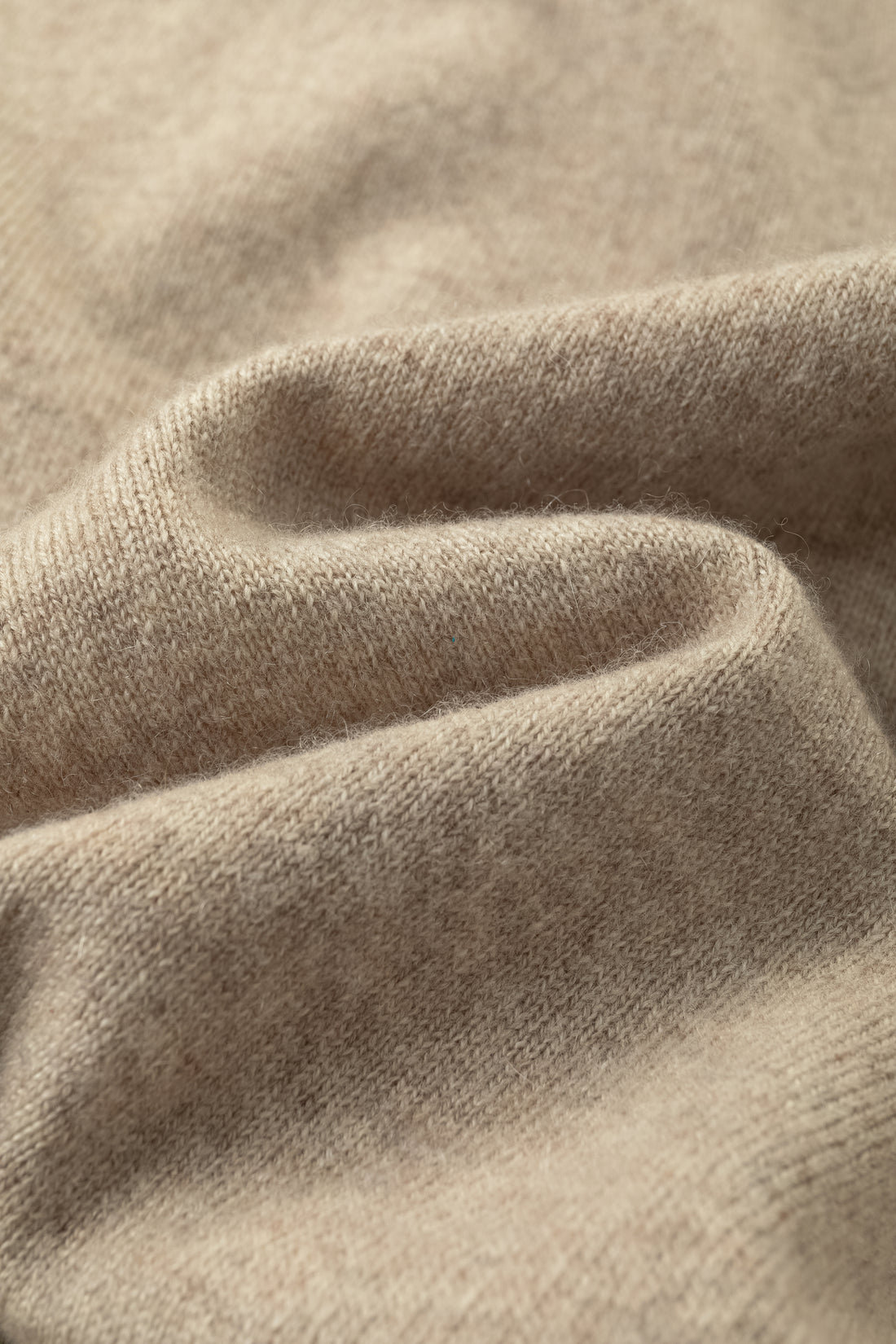Araki zipper pullover