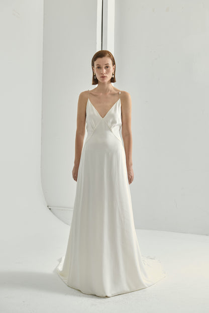 Alice wedding gown (Including cape)