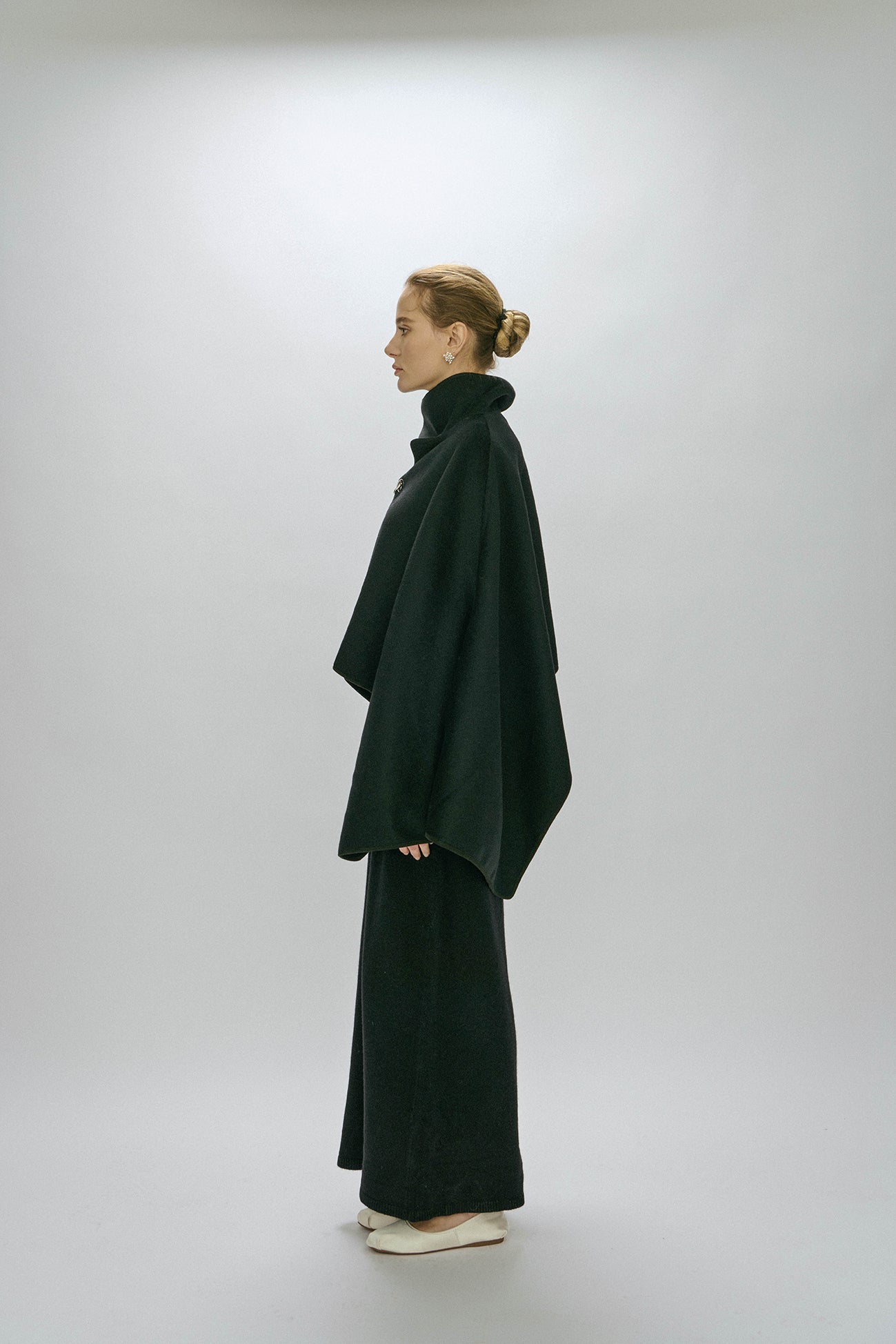 Felda wool cape