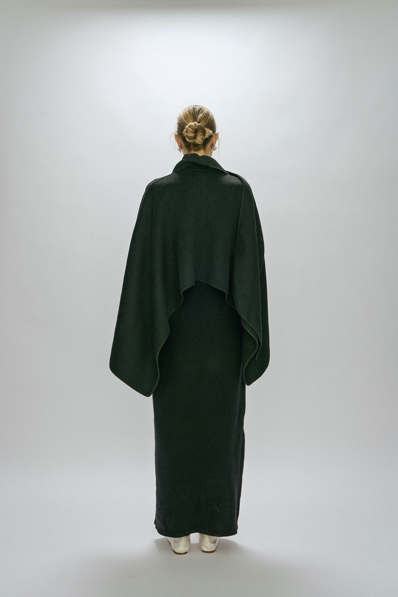 Felda wool cape