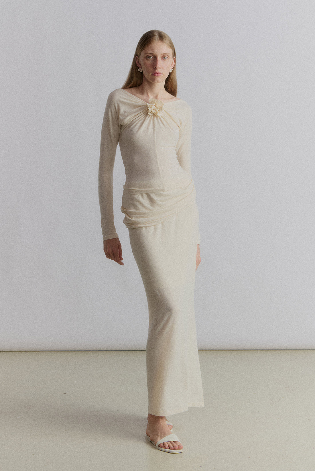 Lou flower top with sleeves