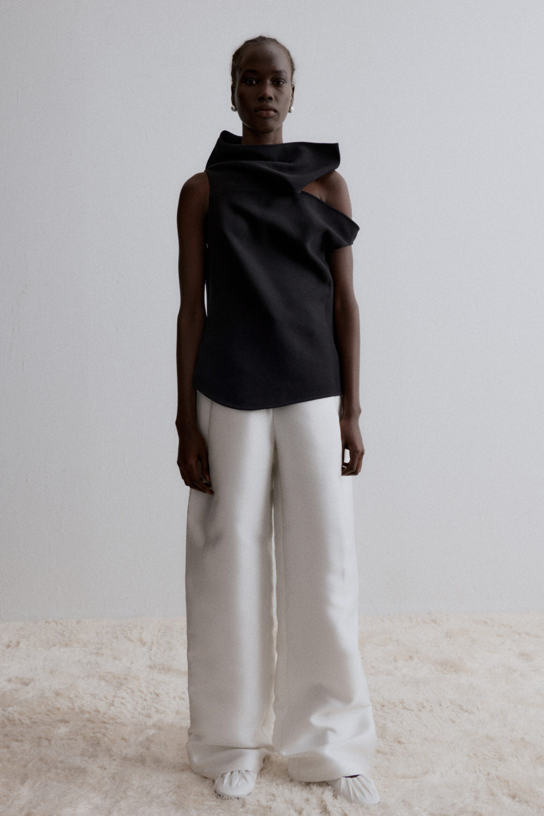 Jaya cut out top