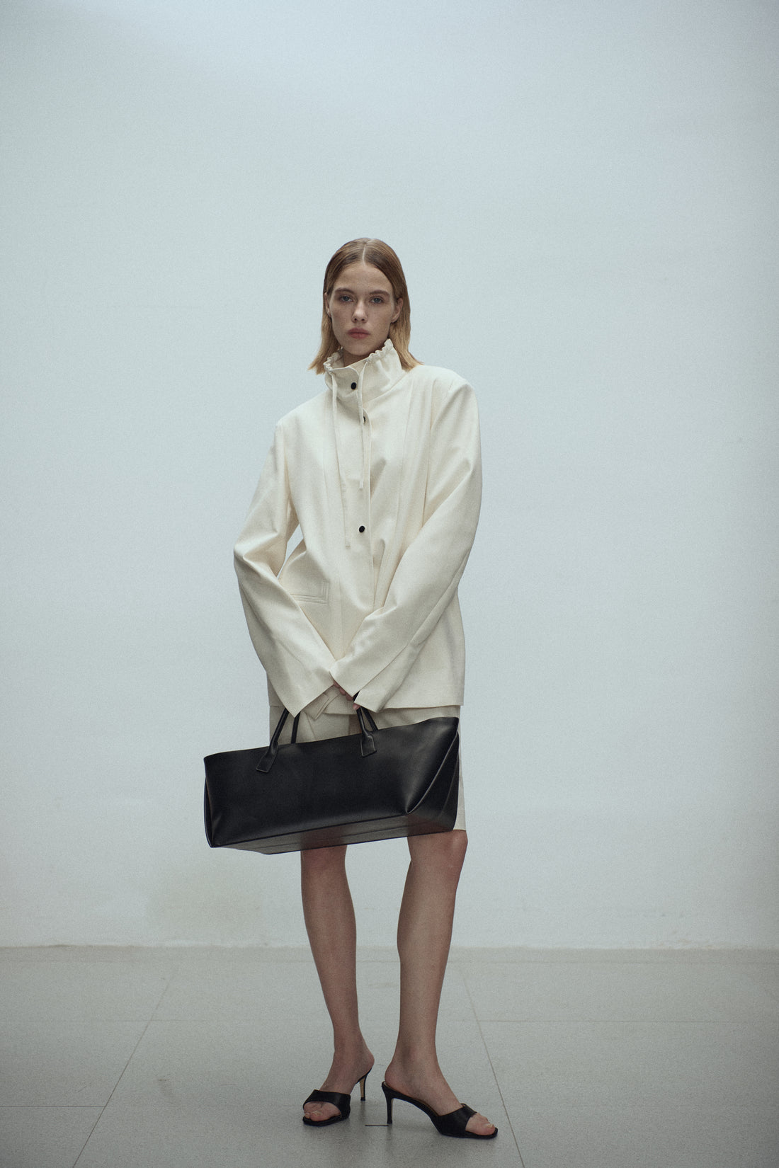 Udo leather tote