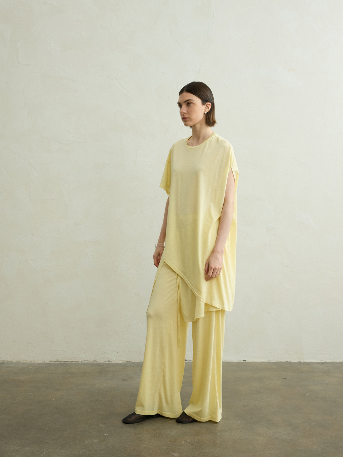 Claire cape t-shirt
