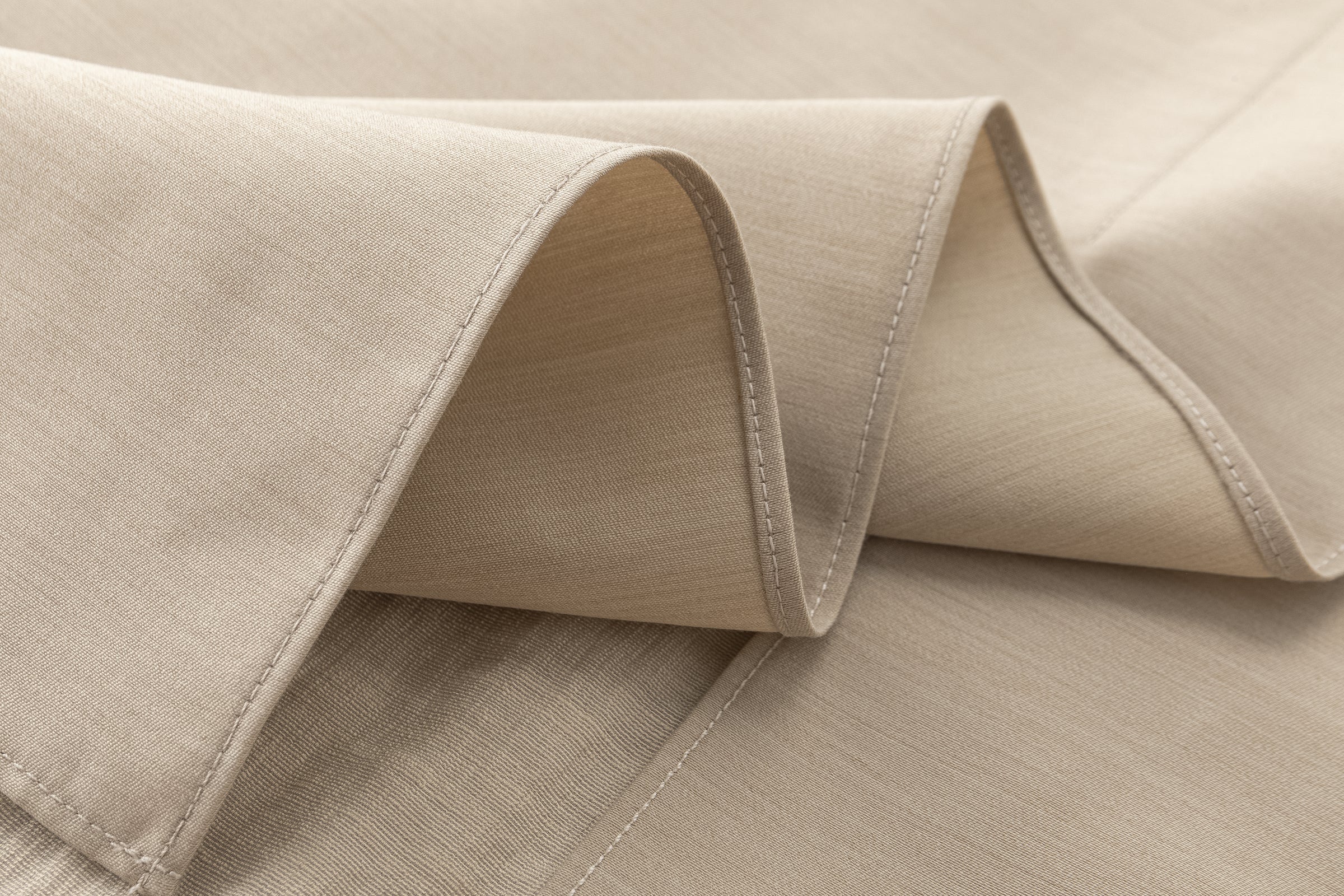 Avana fold tank – VIKTORIACHAN