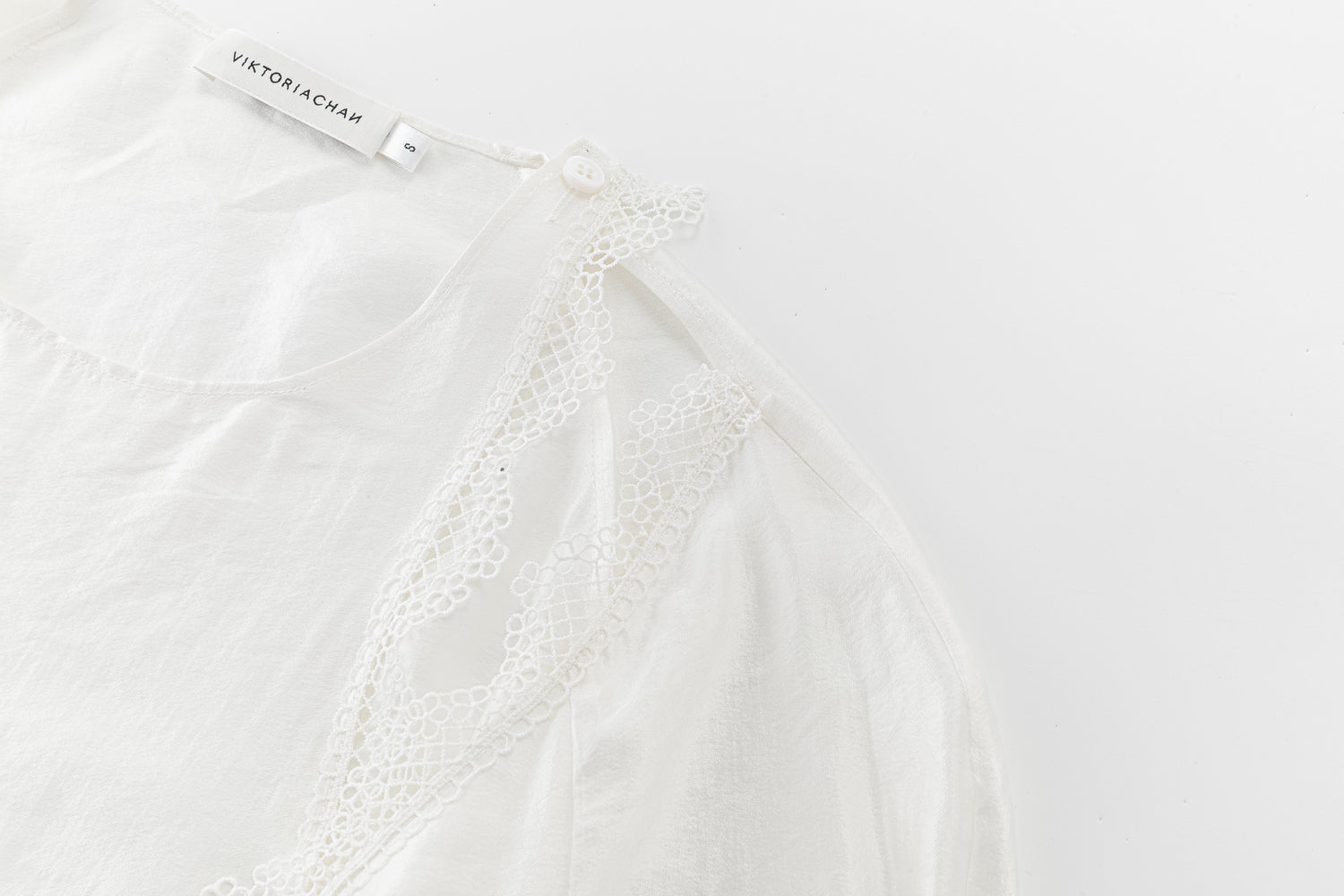 Eos lace blouse