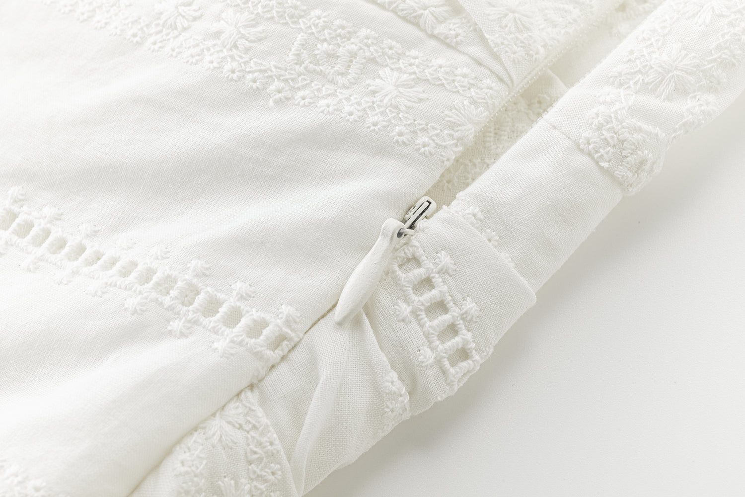 Eos knot top