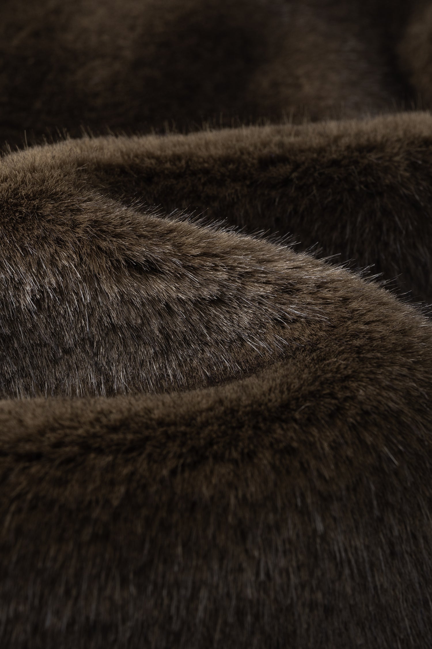 Araki fur vest