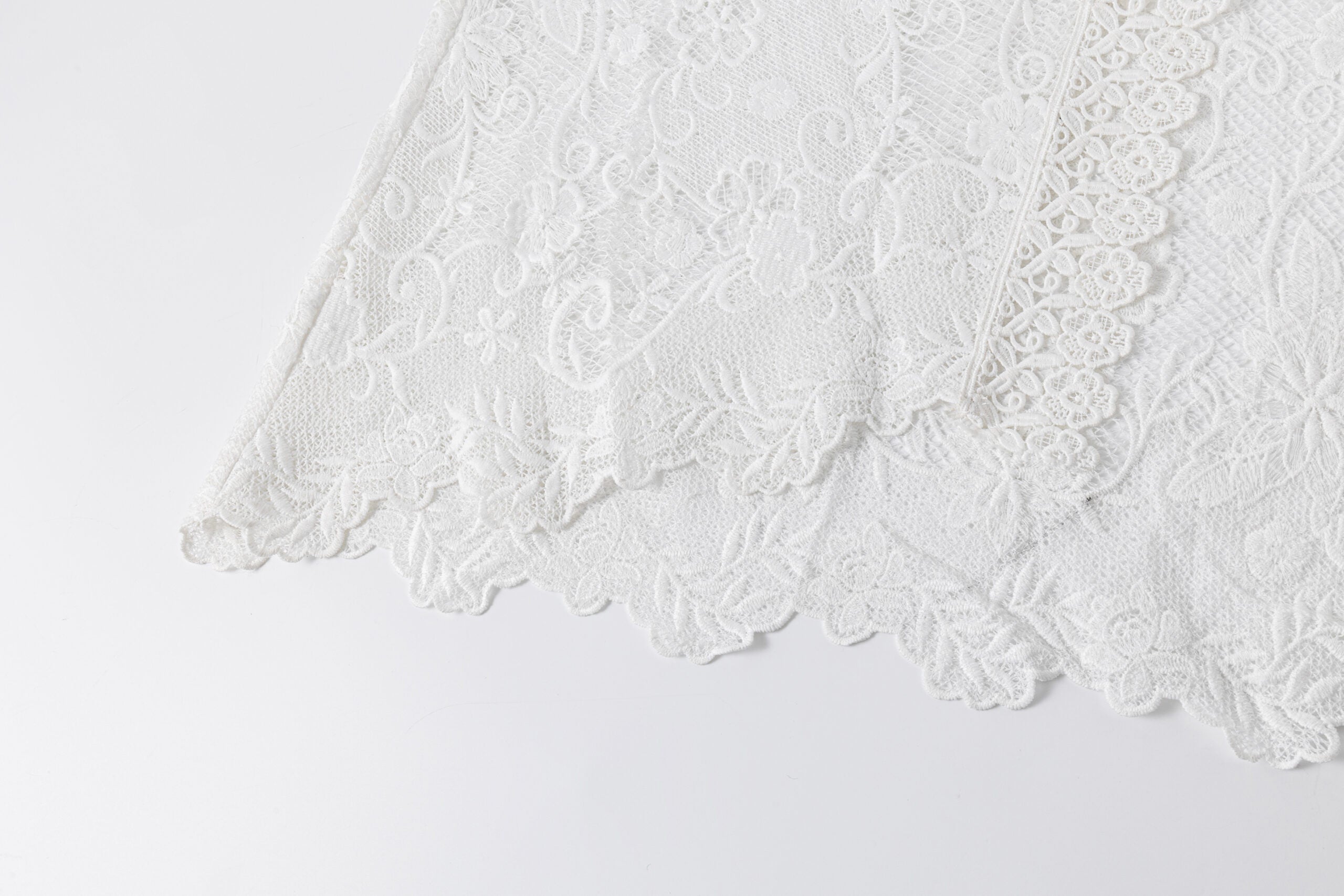 Darsia lace skirt