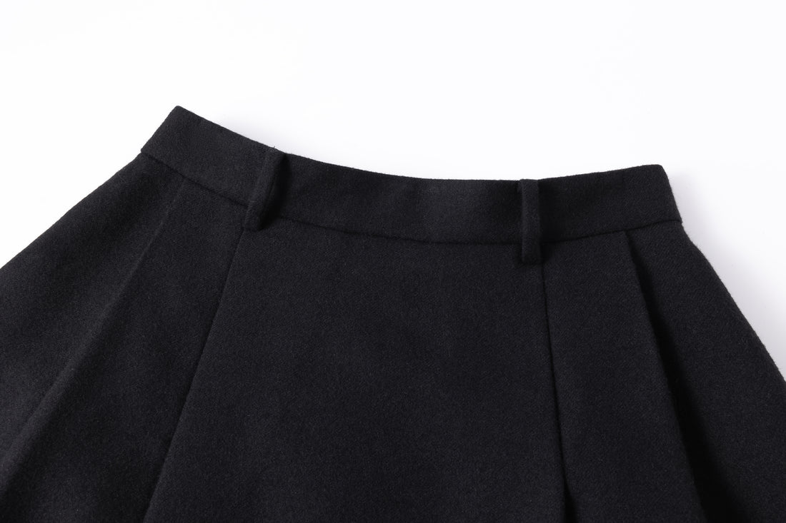 Cosmos pleated skirt