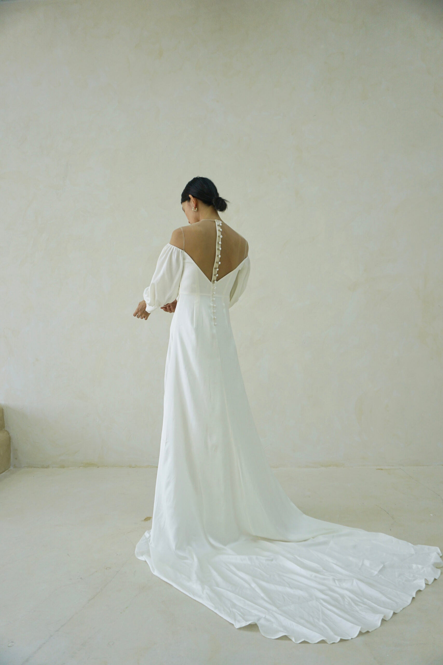 Pernille wedding gown