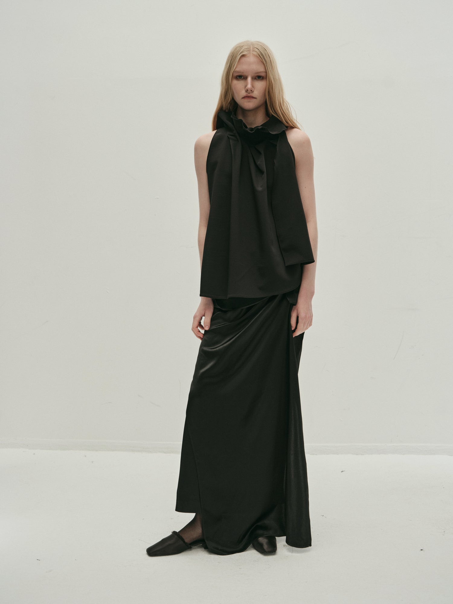 Tatiana gathered tank