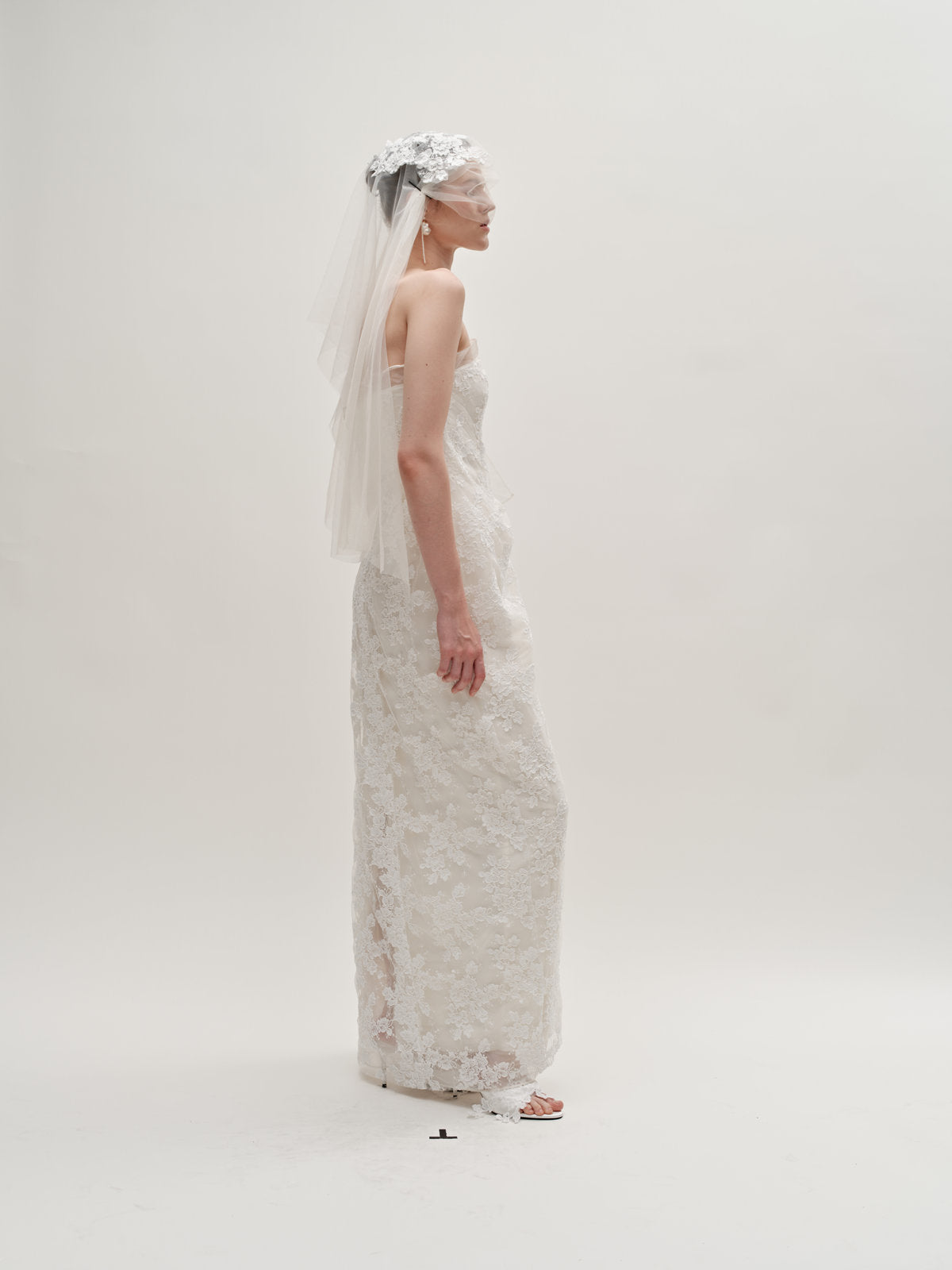 Dalia lace gown