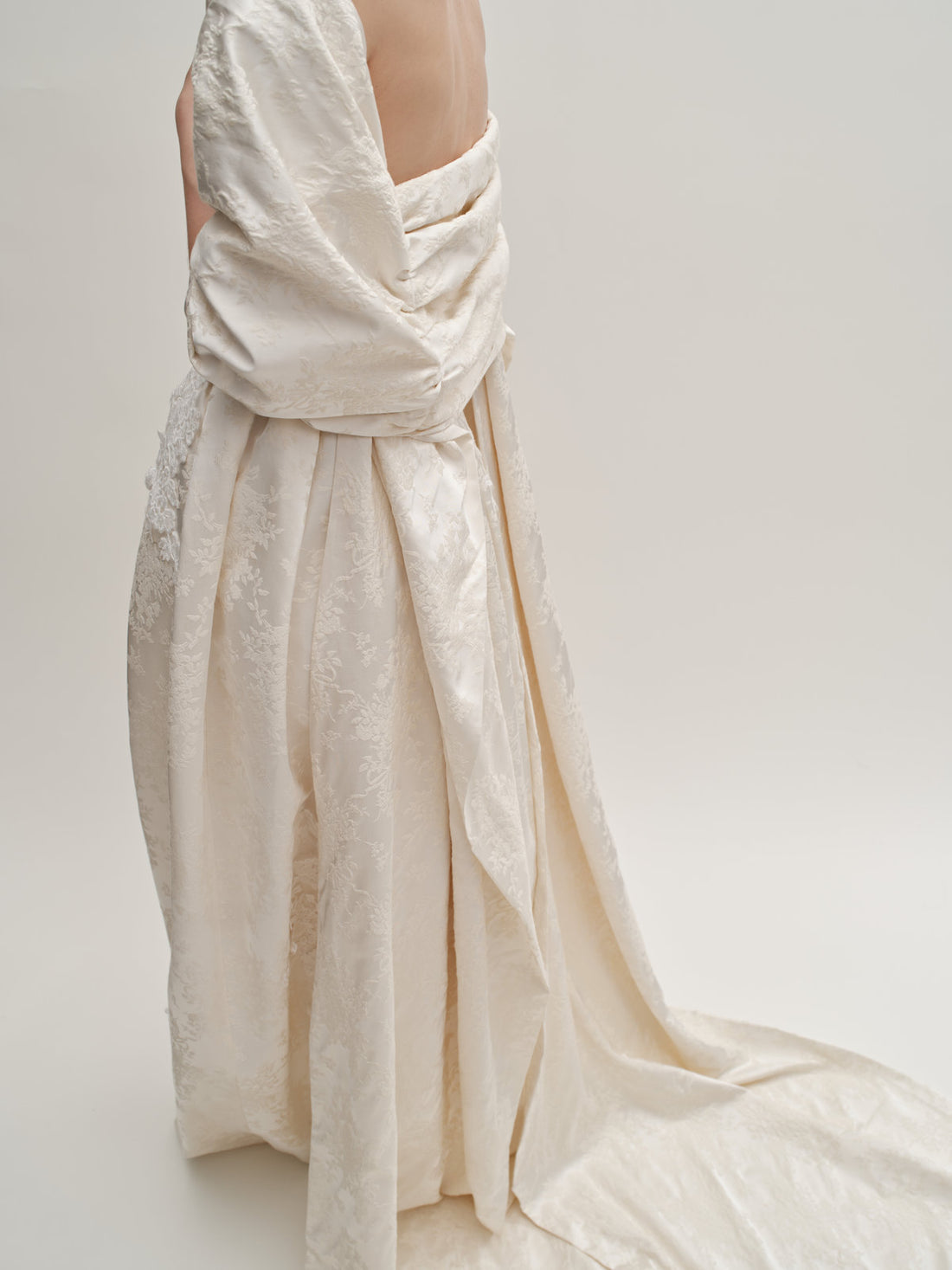 Ena sleeve cape