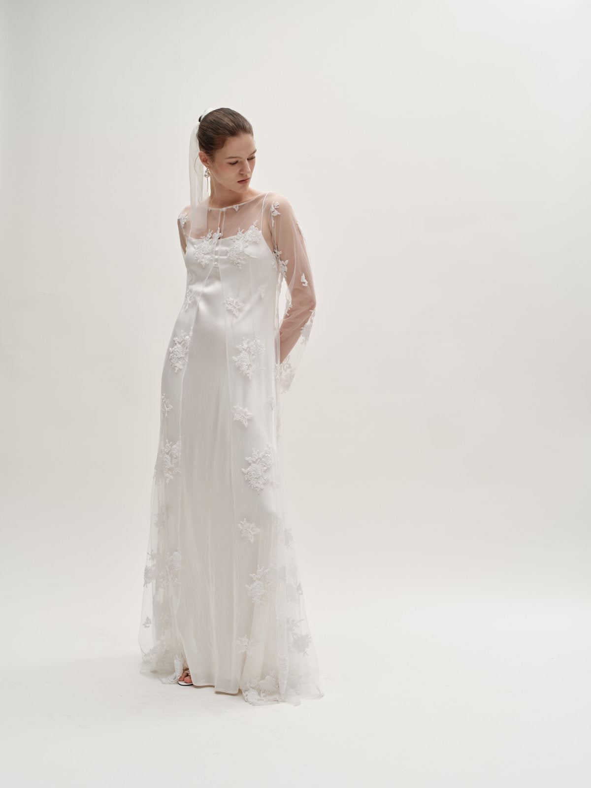 Winni pearl gown