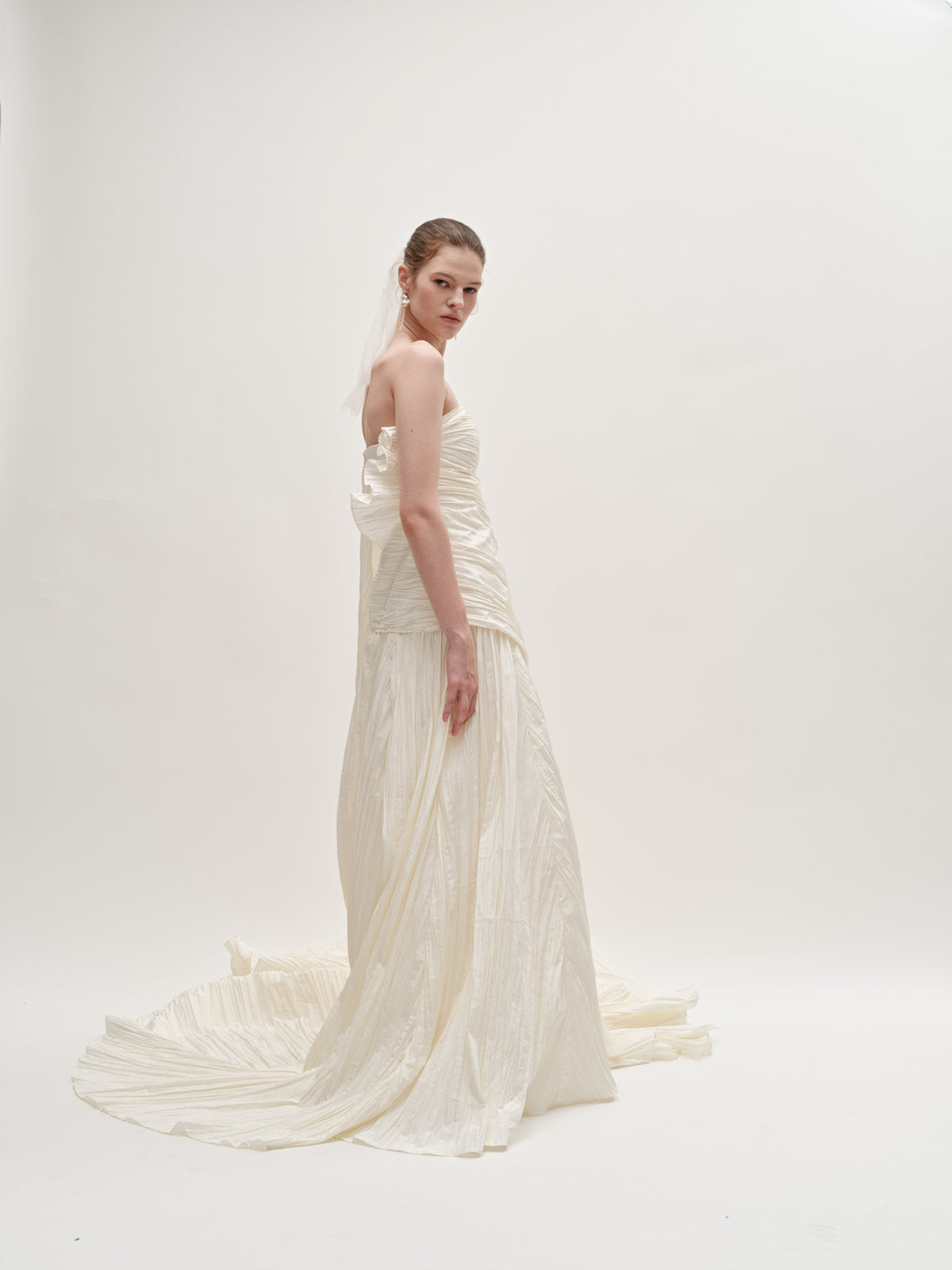 Gwen wedding gown
