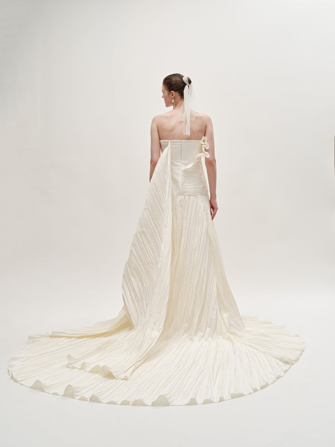 Gwen wedding gown