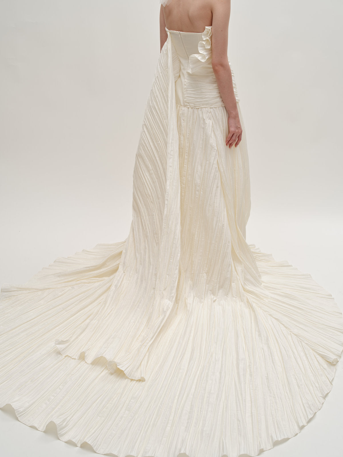 Gwen wedding gown