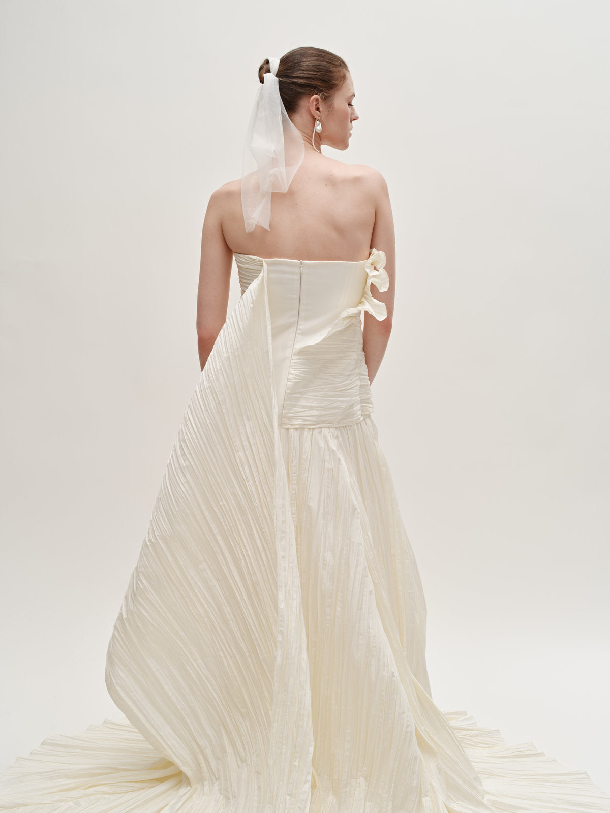 Gwen wedding gown