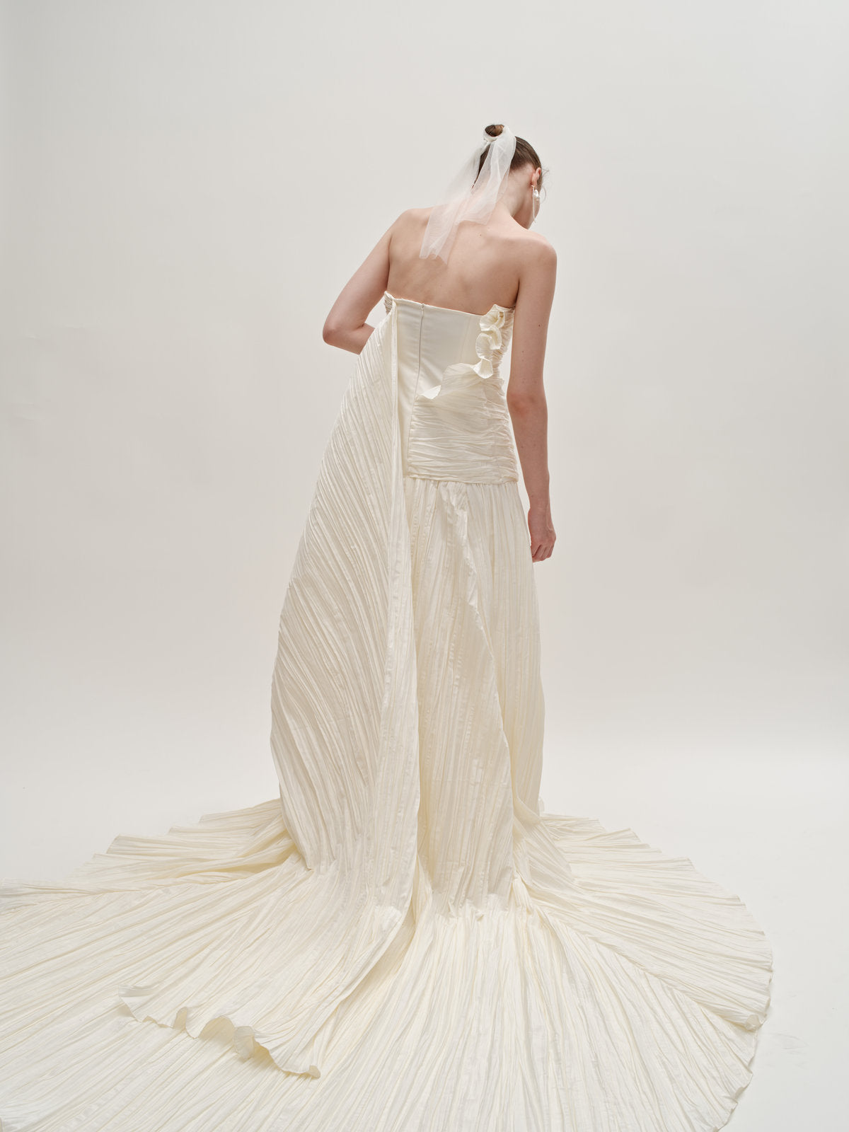 Gwen wedding gown