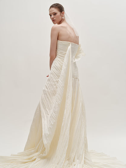 Gwen wedding gown