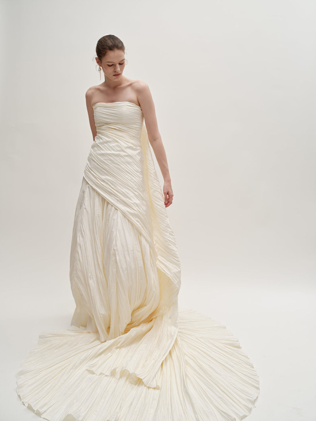 Gwen wedding gown