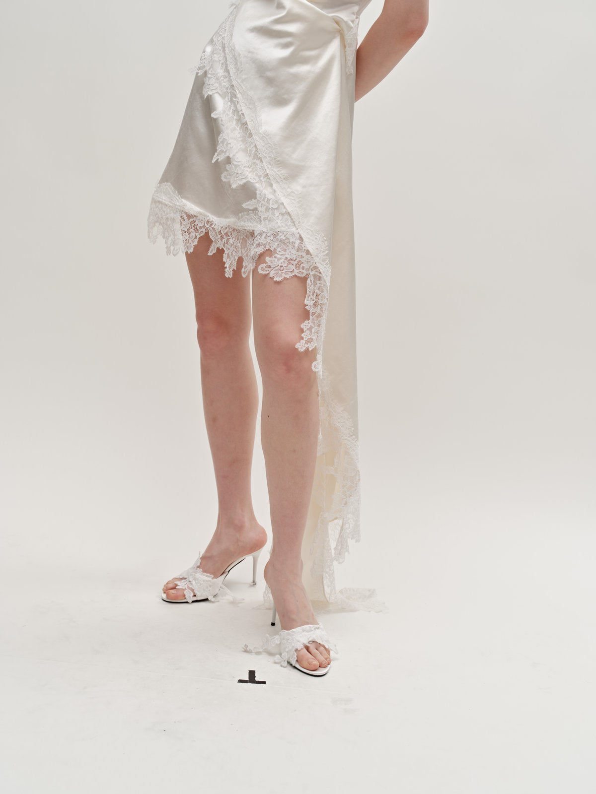 Stacy short lace dress