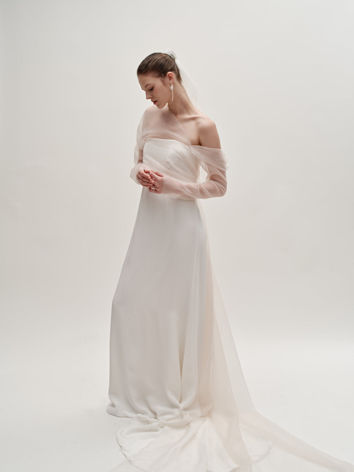 Feven wedding gown