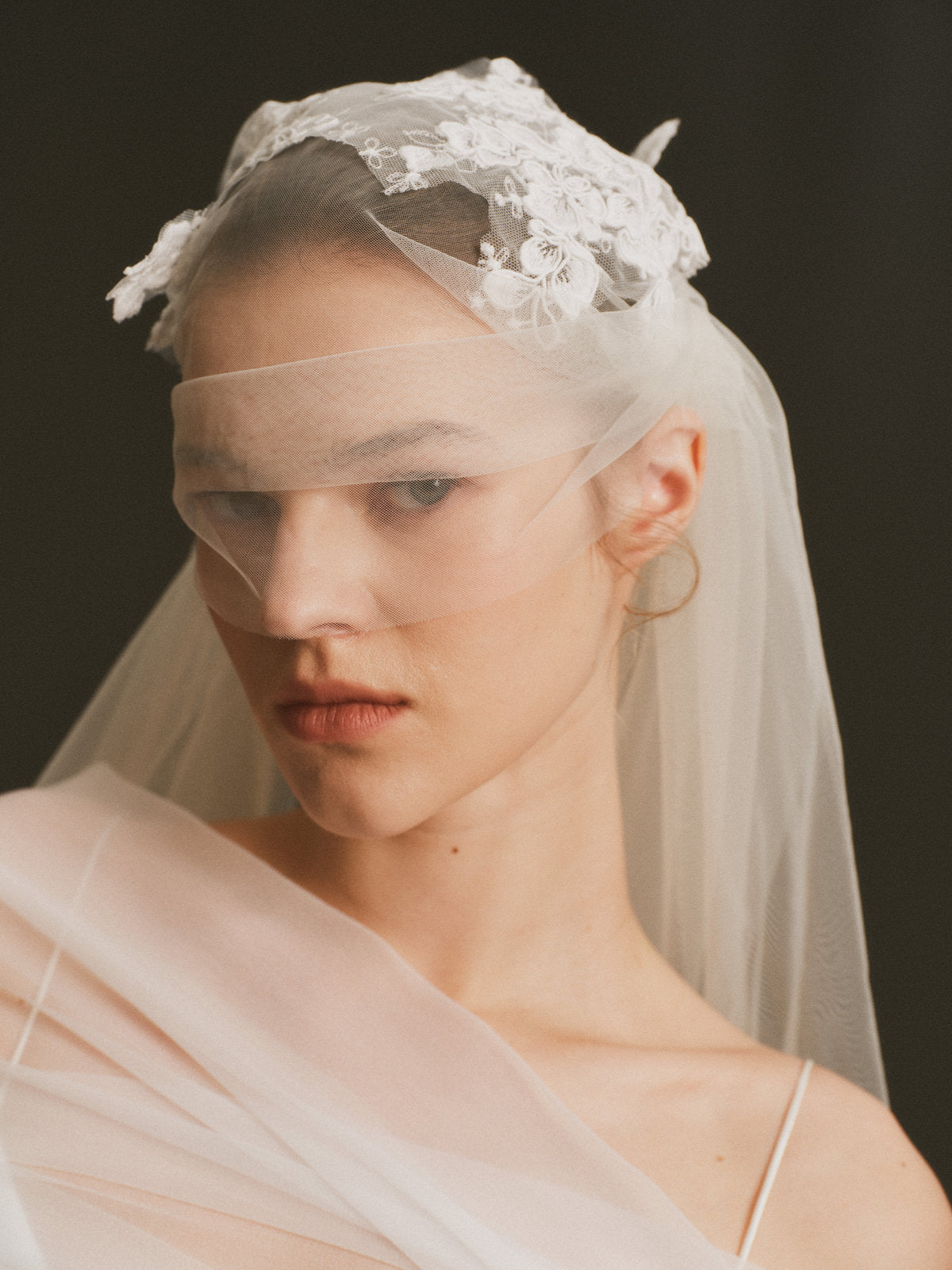 Blair lace hair bonet